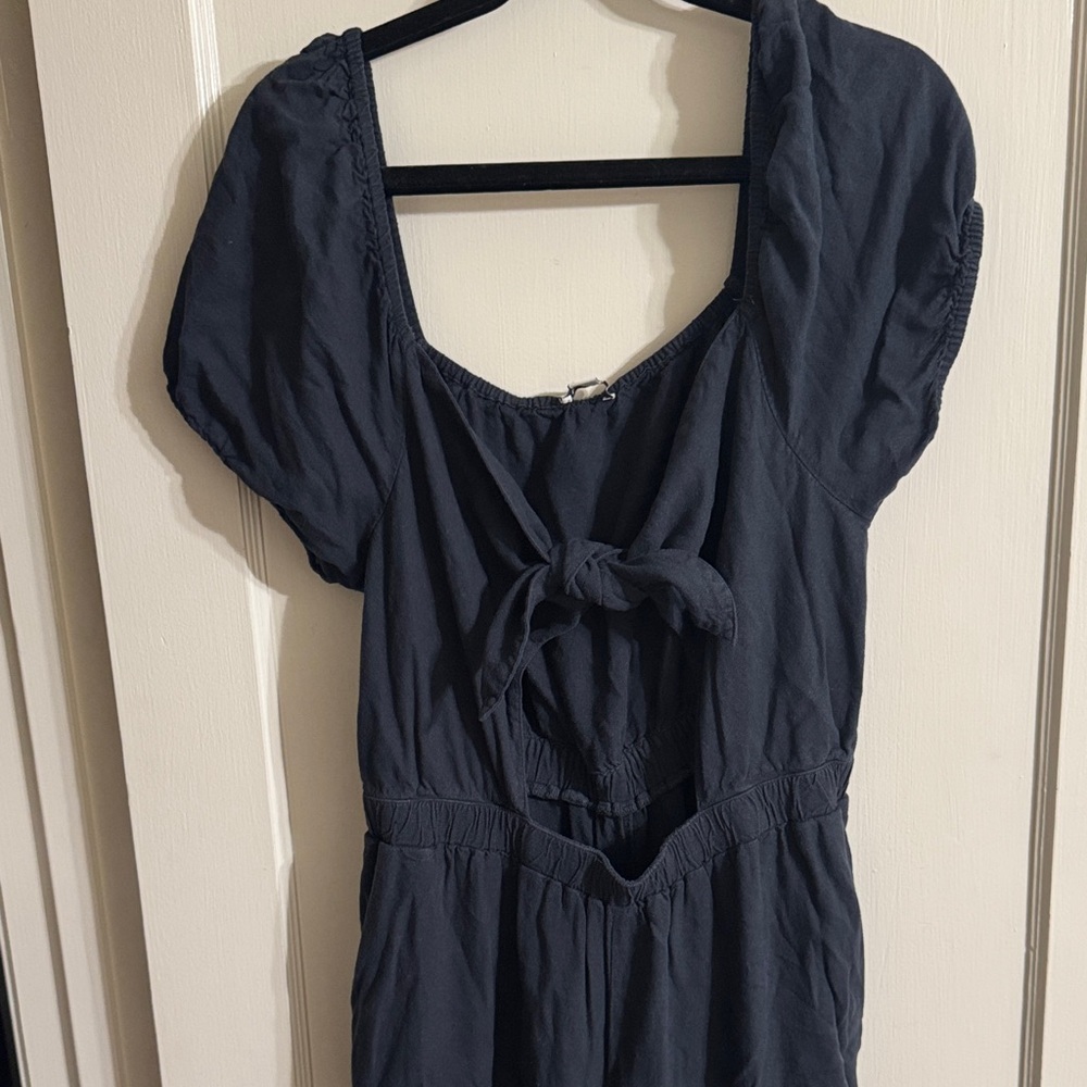 American Eagle Outfitters Charcoal Short Sleeve Top